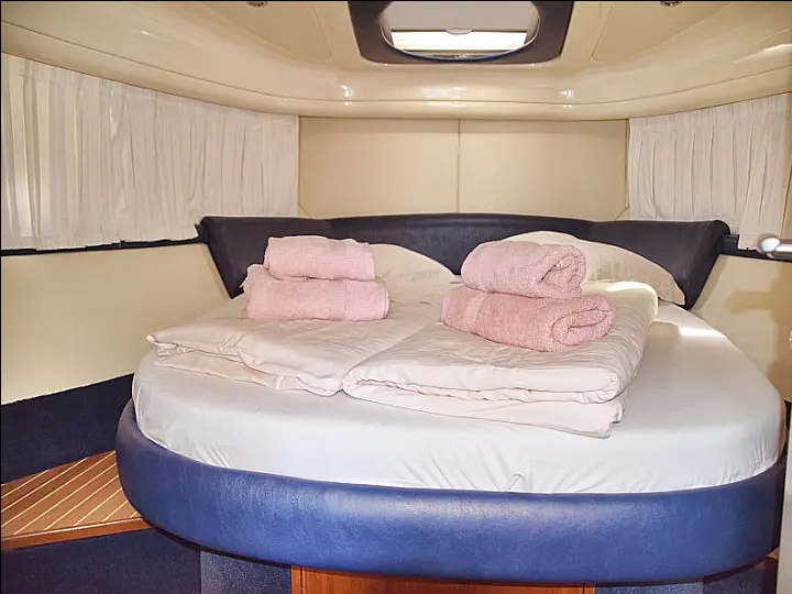 Fairline Phantom 40 - 