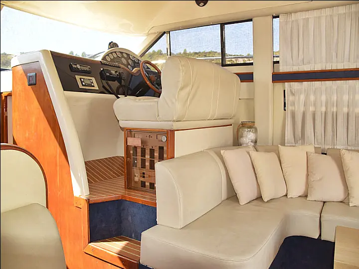 Fairline Phantom 40 - 